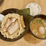 Hajime - 特製つけ麺（大）、半ライスです。（2022.6 byジプシーくん）