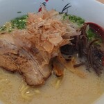 麺屋 丸鶏庵 - 和風鶏白湯 塩らぁめん