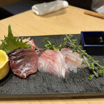 丸鶏料理と濃厚水炊き鍋 鳥肌 - 