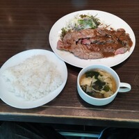 キャトルラパン - ステーキランチ キャトルラパン - ステーキランチ