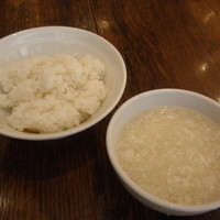 青菜 丸の内ブリックスクエア店 - スープとご飯