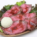 丸鶏 ステーキみさき食堂 - 帯広産豊西牛ローストビーフおつまみ