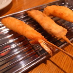 Kangeki Sakaba Doramu - 今回注文した串カツはエビ、マグロ、キス