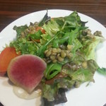ビストロ バキュース - ２０１３・３月　ランチサラダ