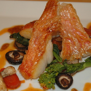 ワインとお肉料理 レストランMINORIKAWA_0