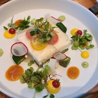 ザ タヴァン グリル＆ラウンジ - 