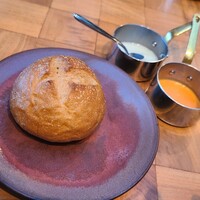 ザ タヴァン グリル＆ラウンジ - 