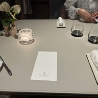 SEZANNE - 綺麗なテーブル