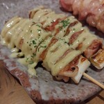 Yakitori Hacchoume - 鳥バジルマヨ2本 380円