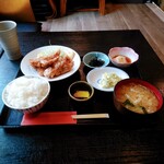 和心 かぎり - ヒラメ唐揚げ定食