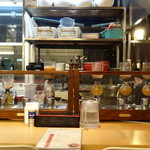 Hongare Chuukasoba Gyorai - 厨房にはサイフォンが鎮座、魚介水出しの一夜寝かせ＆Ｗスープ＆本枯+本節サイフォン製法と勝手に命名