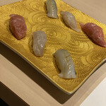 池袋 鮨 貴山 - 握り！手前右から、あおりいか、あいなめ、大トロ！