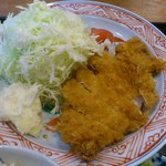 三遊司 - サクサクのとんかつアップ