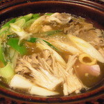 じどりや 穏座 - とり鍋ぐつぐつ③