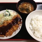 富本食堂 - 古くからの定食屋さんです。安さ抜群！