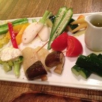 京橋 二刀流 - バーニャカウダー。インカの目覚め、アイコなど。
