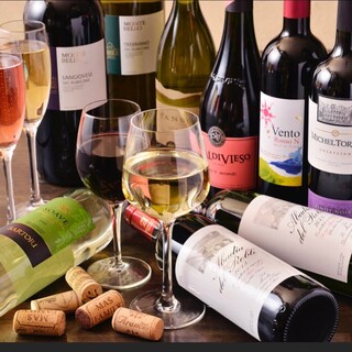 We recommend the wine buffet where you can enjoy as many flavors as you like!