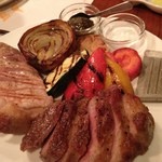 エル・セルド - 宮崎産南の島豚とイベリコ豚の炭火焼