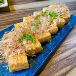 完全個室居酒屋なごみ 新宿西口店 - 栃尾油揚げ焼き　580円