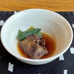 Onikuto Yasai Hachibe - アギ（顎肉）の角煮