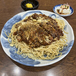 とんかつ富士 - ランチのミートソーススパゲッティと副菜