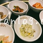 でりかおんどる 新大久保2号店 - 6種類のパンチャン（おかず）