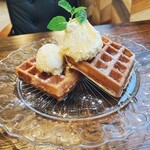 Cafe Yummy Waffle - 