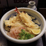 うどん うばら - ○エビ天ぶっかけ(1,000円)
            大エビ天 2尾入り
            (うどん大盛り無料)