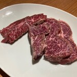 肉と鍋 さとり - ハラミ３種盛り　１８８０円
