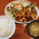 緑亭 - 料理写真:酢豚定食780円