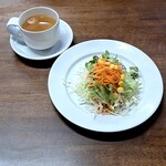 琥珀 - チキンのオムライスセット…１４００円(税込)