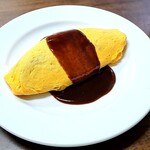 琥珀 - チキンのオムライスセット…１４００円(税込)