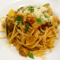 Osteria Tutto Sole - 豚肉とズッキーニと豆のトマトソース