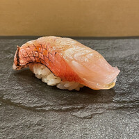 まんてん鮨 日比谷オクロジ店 - 金目鯛