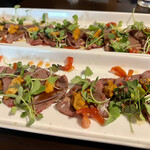 ルッカ - 炙りユッケのカルパッチョ