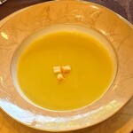 プティレストラン グーテ - そら豆のスープ