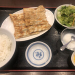 Gyouza Koubou - パリパリ餃子定食（これにスープつき）