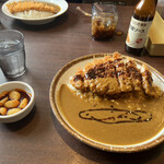 CoCo壱番屋 - 料理写真:手仕込みとんかつカレーとニンニク