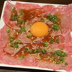 GYUGYU焼肉 七福 - まるでユッケな炙り肉