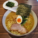 横濱家 - ラーメン 737円