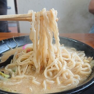 越谷濃厚タンメン マルキン商店_1