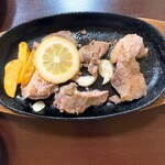 魚亭　岡ざき - マグロの頬肉のステーキです。ここまで美味しいのは初めてです。