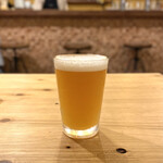 KOGANE - ・KOGANE Hazy IPA 1/2pint 700円/税込
            (日本・兵庫県／上方麦酒 × KOGANE)