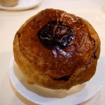 ウィルビウス - 白子・帆立・牡蠣のパイ包みスープ