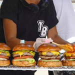 Yasuda Burger - 2019/9/7。調理中風景。