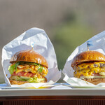 Yasuda Burger - 2018/12/29。帰宅後に頂きました。