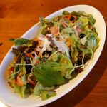 スモークサーモンサラダ 700円