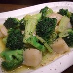 CABLICIOUS - 帆立とブロッコリーのアンチョビソテー