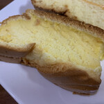 グランドカステラ - ハーフ＆ハーフ（プレーン＆チーズ）　¥1,250税込