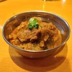 スパイスキッチン じょし家 - インドの酢モツ 小400円だよ